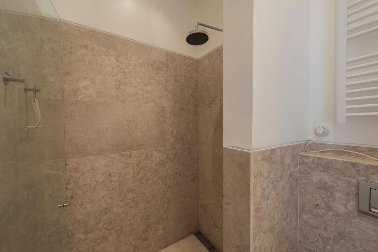 Lovelystay - Cozy Duplex In Alfama Lissabon