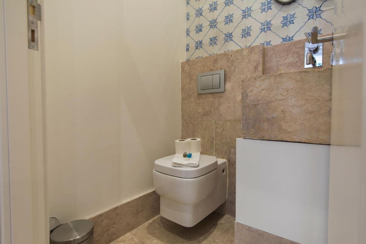 Lovelystay - Cozy Duplex In Alfama Lissabon
